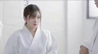 自拍特写，舔老婆，流水了。。。
